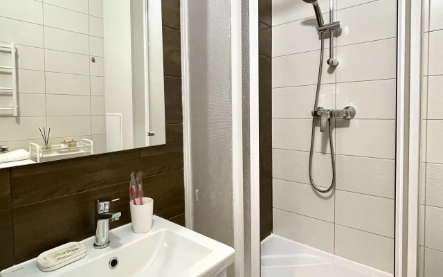Sdaetsya Kvartira Na Naberezhnoy Reki Nevy Flat