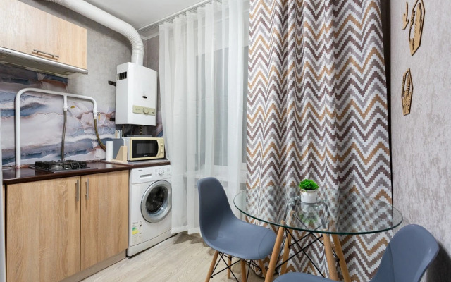 Sadovoe Koltso Izumrudnaya Apartments