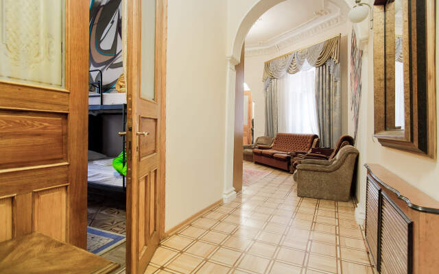 Mama Hostel
