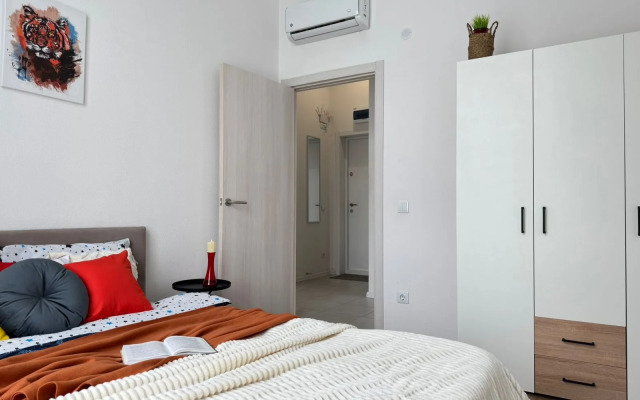 Квартира Двухкомнатная просторная и уютная ArtApart