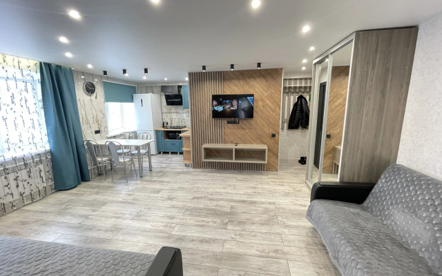 Квартира на Крестовой 128