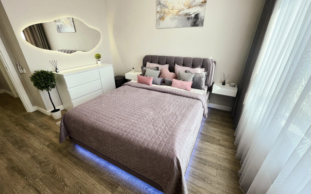 Sovremennaya U Mescherskogo Parka Flat