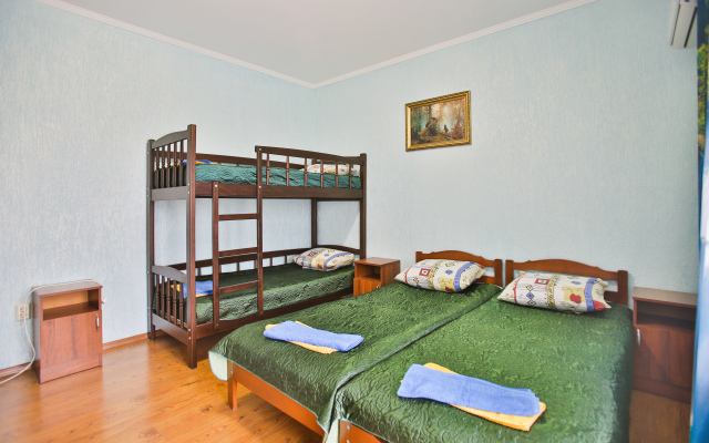 Aprelsky Guest House