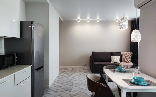 Yevrodvushka Apartamenty U Ekspoforuma Flat