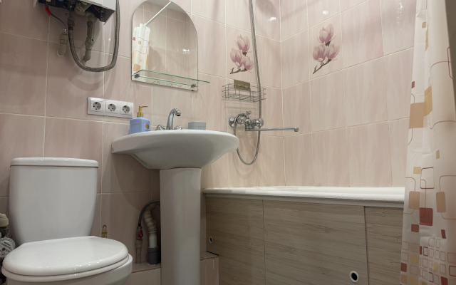 Апартаменты Уютные  двухкомнатные на площади Горького