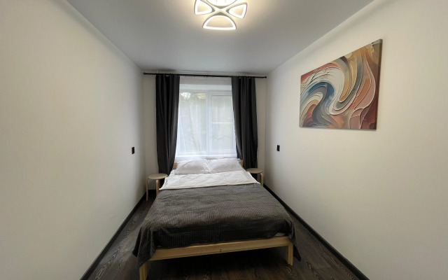 Квартира 4-х комнатная на 10-х у пляжа с озером