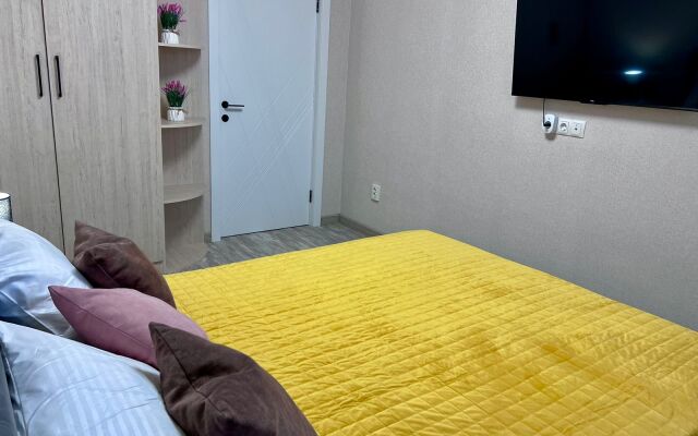Novye Galaapart u Parka Pobedy Apartments