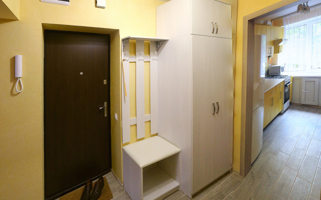 Квартира на Декабристов 100