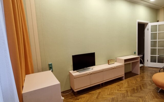 Atmosfernaya Kvartira V Tsentre Flat