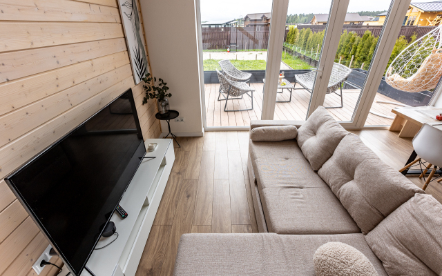 Na Grinvud 84v Guest House