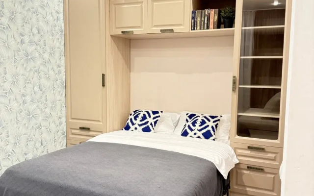 Квартира Тихая Студия на Рихтера