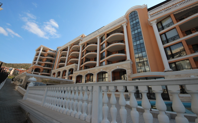 Admiral-Menada Apart-hotel