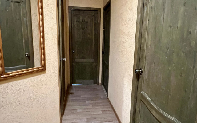 Квартира Уютная Двушка в Минуте от Вокзала