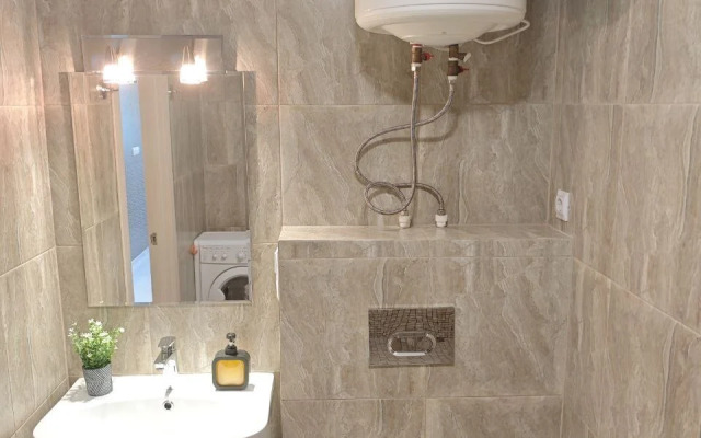 Na Ulitse Khakima 50 Flat
