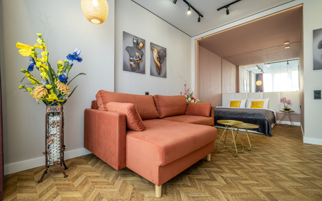 Flat s Vidom na Rossiyskiy Prospekt