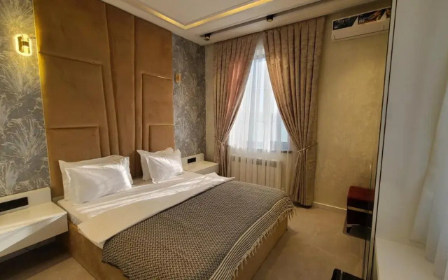 Shedevr Plaza Hotel