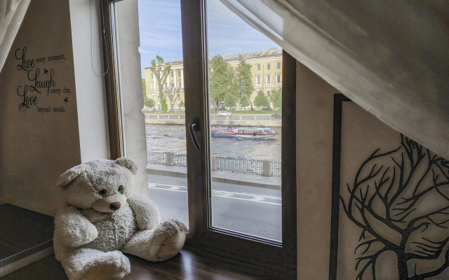 Квартира Трехкомнатная с Видом на Фонтанку