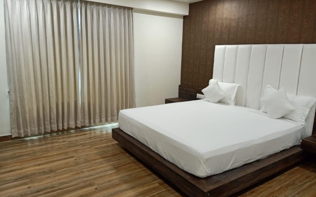 Pari Hotel