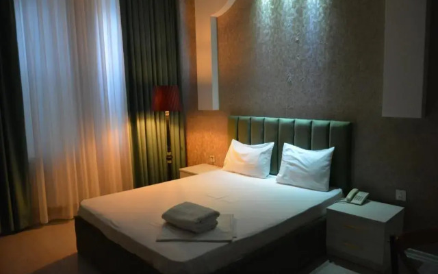 Perron Hotel