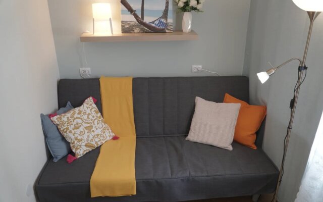 Квартира Серафимовича 1/4-4