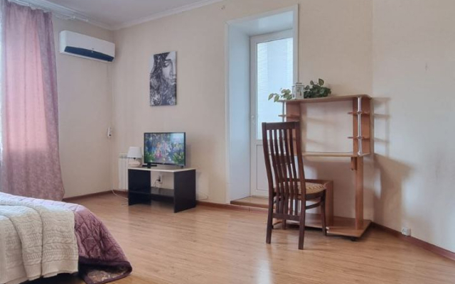 Апартаменты 140 Уютный Дом