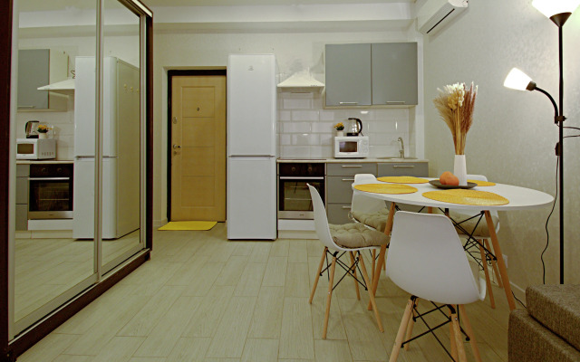 Uyutnaya Studiya Na Klenovoy Apartments