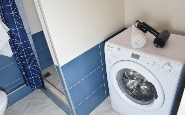 na Astrakhova 7 Zona Komforta Flat
