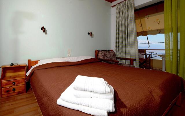 Pharos Rooms Hotel