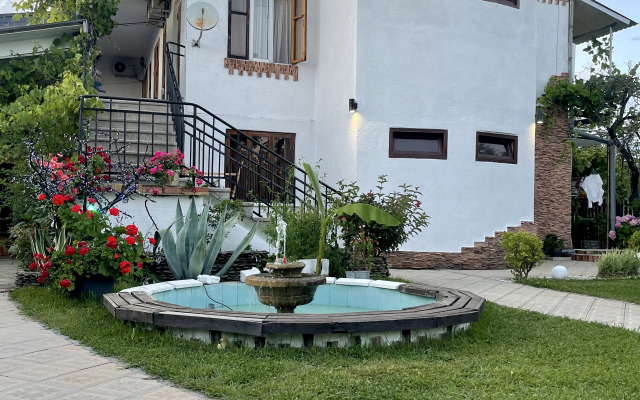 Magnit Uspekha Guest House