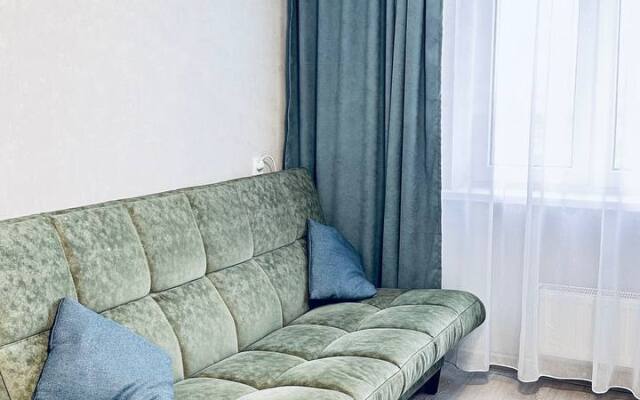 Yarkiy C Vidom Na Naberezhnuyu Flat