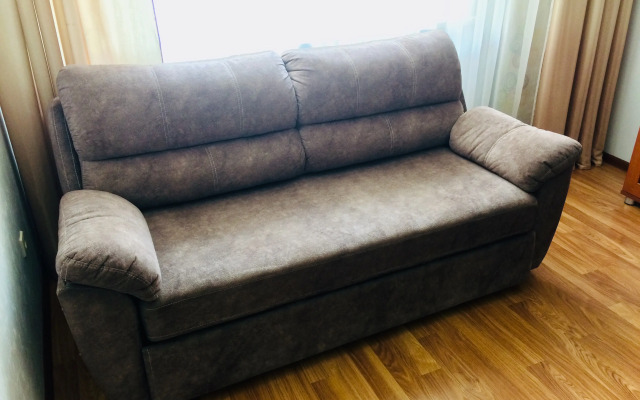 Apartment On Aviatorov 25