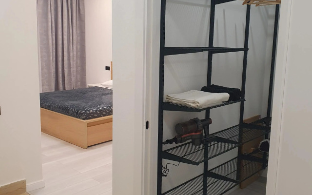 Beliy Sokol Flat
