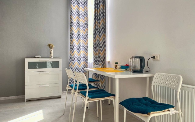 Green FOX Na Ulice Savushkina 6ZH Apartments