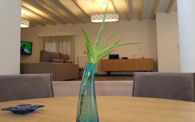 Allcretevillas Villa