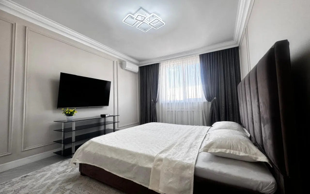 Naprotiv Almaty Arena Flat