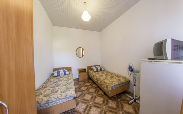 Гостевой дом Кипарис 2