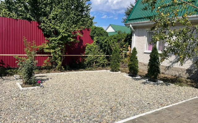 Gostevye Domiki U Termalnykh Istochnikov Ot Travel Khotels Anturazh Guest House