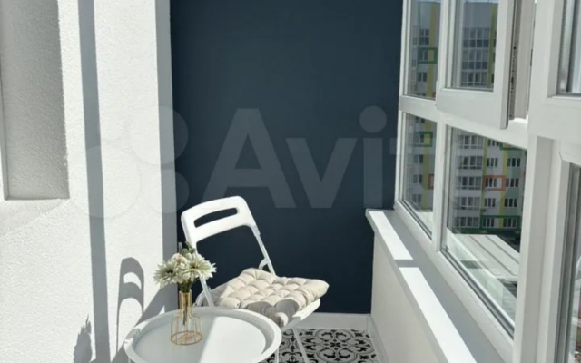Sovremennaya S Vidom Na Les Flat