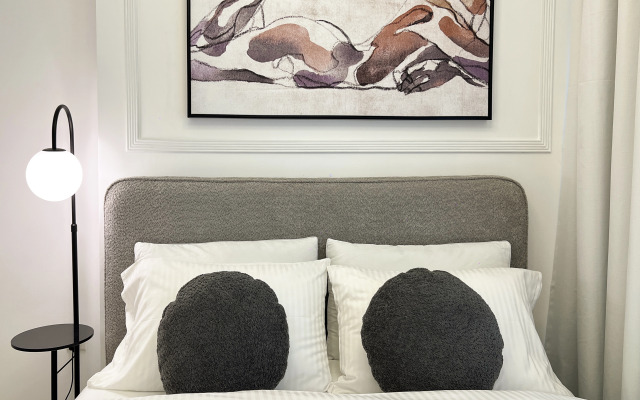 Lakeview Haven Zada Tower by Keyrock Living Apartments