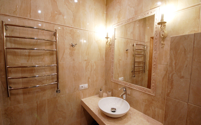 Апартаменты Life Inn near Kazan Cathedral