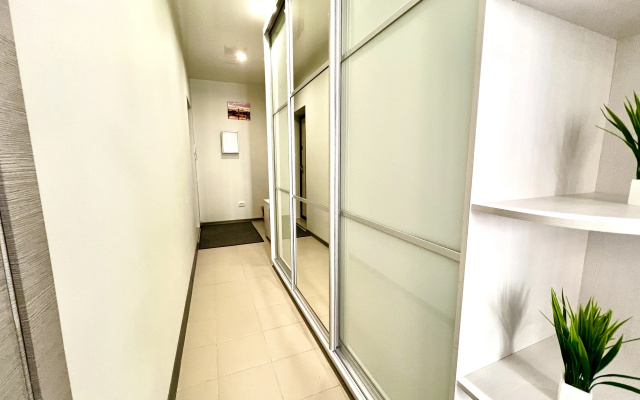 Uutnye Apartamenty v ZK Raduznyj Luks (ul. Solnecnaa 18)