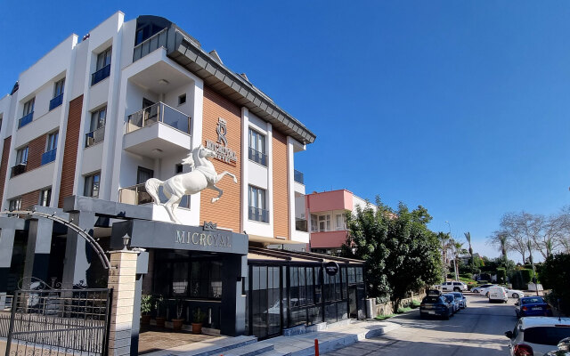 Mic Royal Hotel