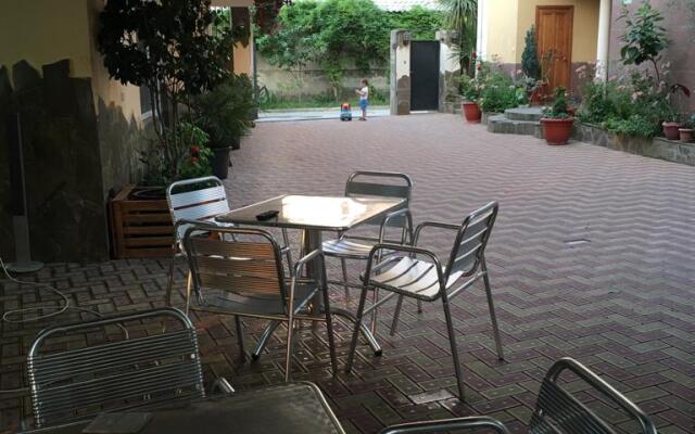 Guest House Marash