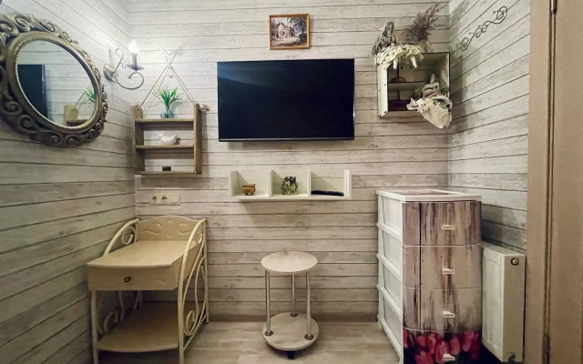 Pihtoviy sad ot akamoz Flat