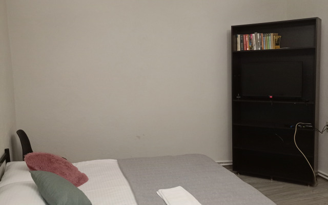 V tsentre s vidom na voskhod Flat