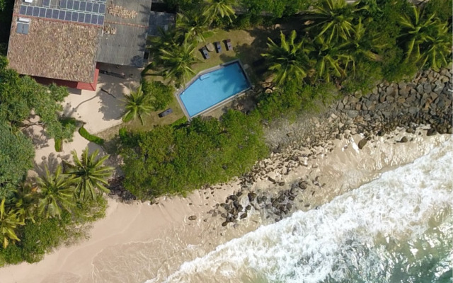 South Point Abbey 4 bedroom beach front Villa