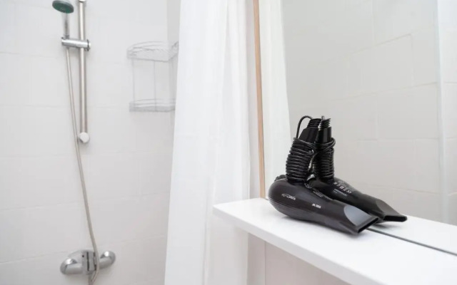 Studiya Na Vyborgskoy 9/1 Apartments