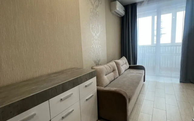 Pionerskaya 1/2b, Brosko Flat