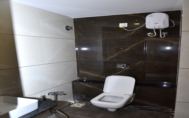 Pari Hotel