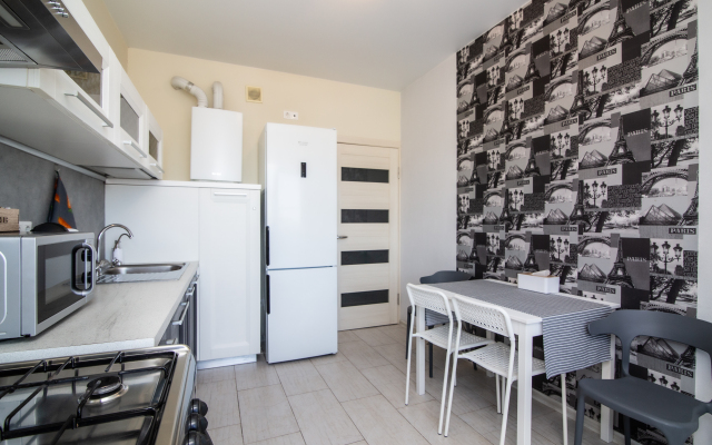 1-Komnatnaya Kvartira Dlya 5 Gostey Na Surikova Flat
